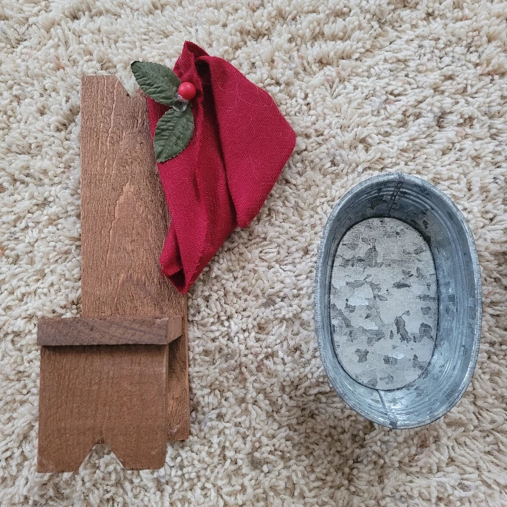 Lizzie High Vintage Collectible Wooden Santa & Mrs. Clause Christmas Decoration